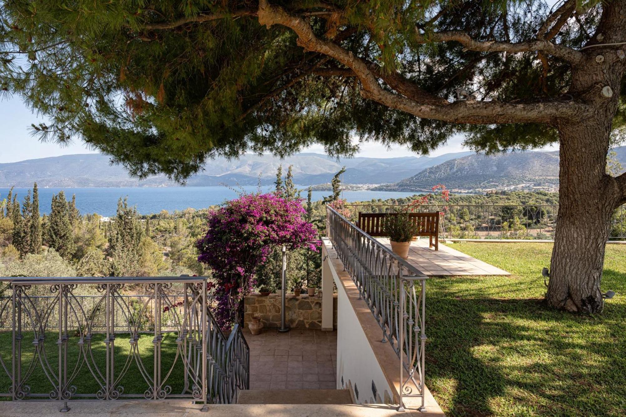 Villa Fantasia Isthmia Exteriér fotografie