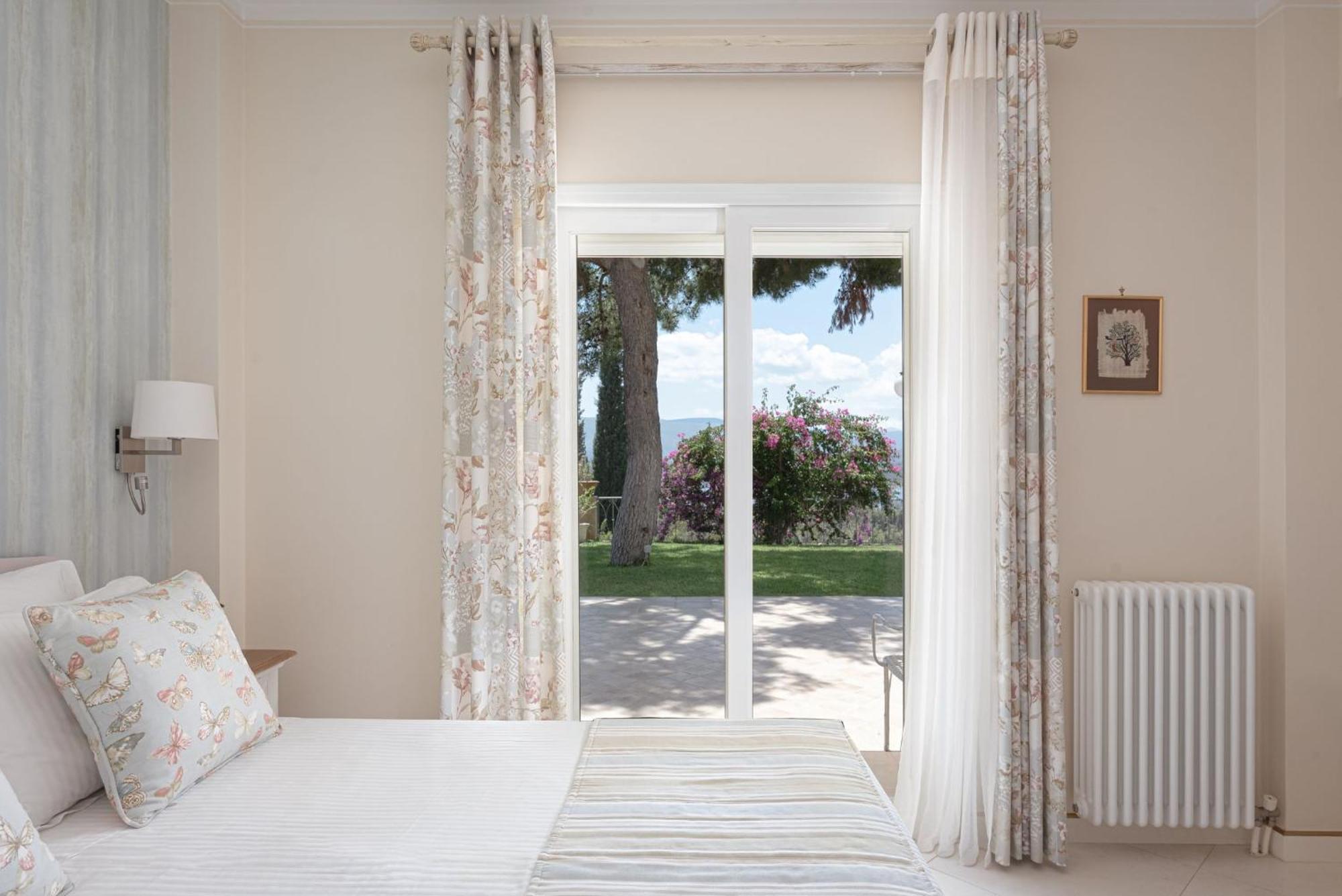 Villa Fantasia Isthmia Exteriér fotografie